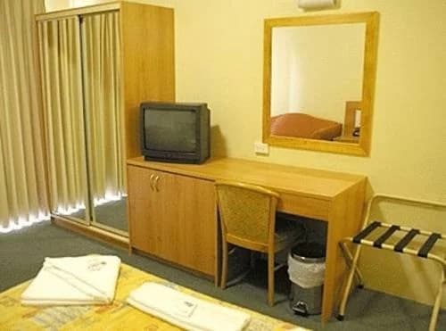 Rest Easy Motel - photo 5