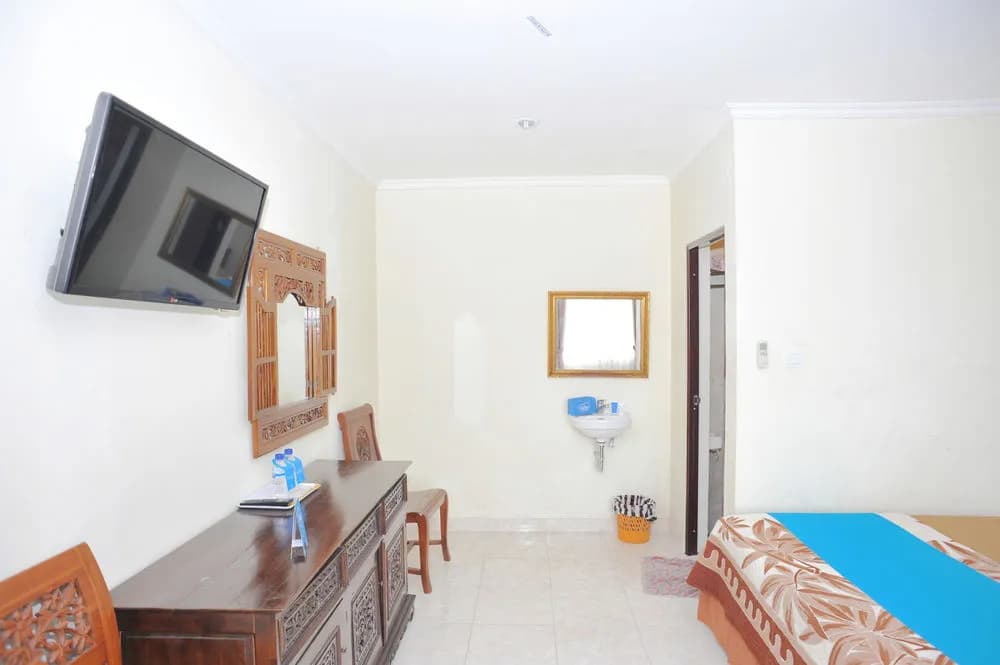 Airy Legian Dewi Sri 88 Kuta Bali - photo 3