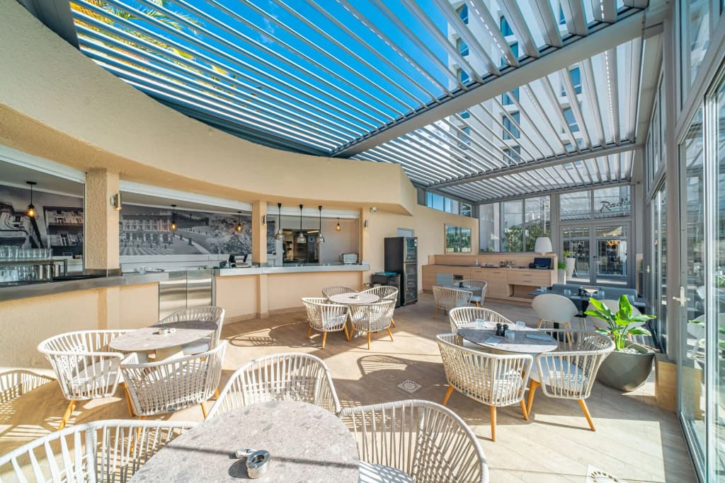 Radisson Hotel Nice Airport - photo 17