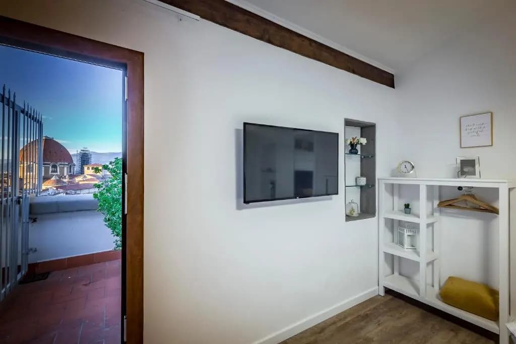 Central View Apartment - photo 7