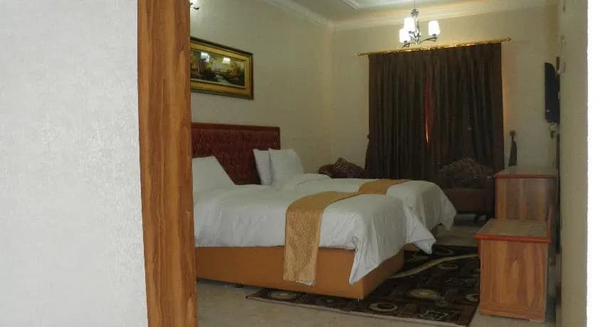 Bayan International Hotel - photo 5