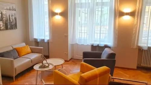 Free Parking- 2bdr Apartment in Wenceslas Square - photo 15