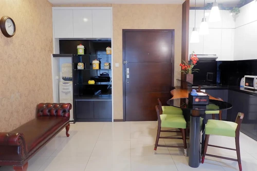 Comfy Apartment at Gandaria Heights - photo 2
