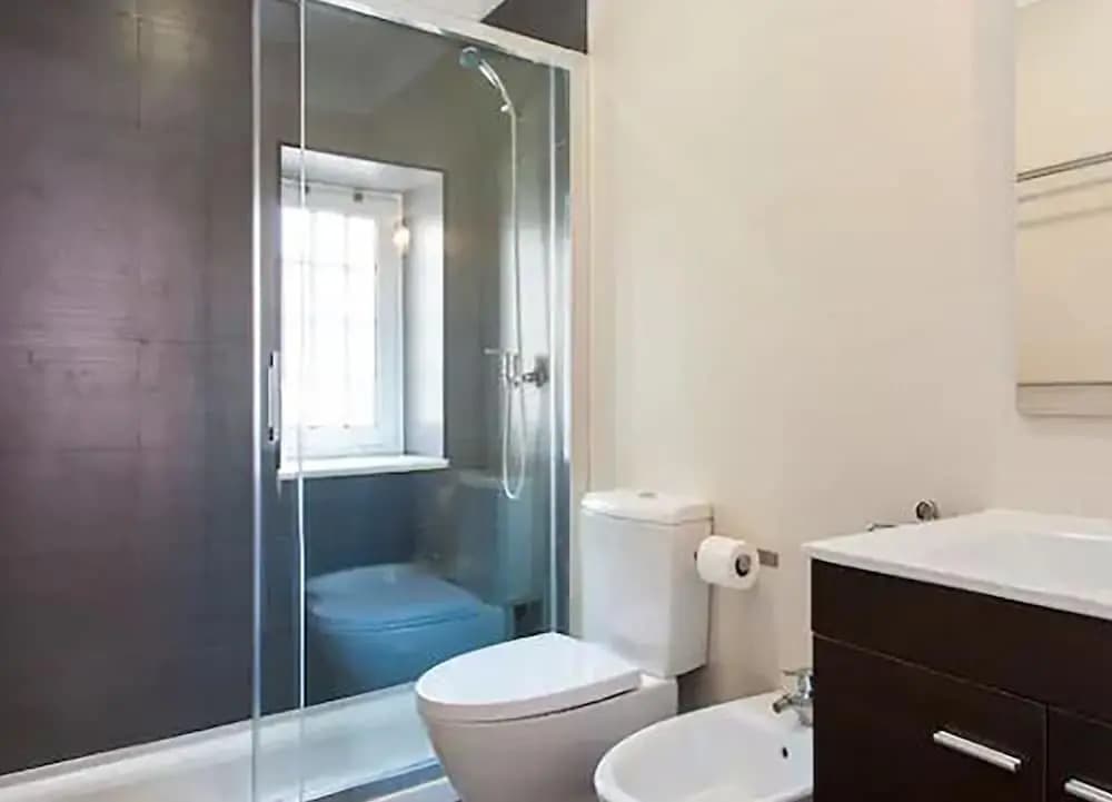 Cool Tailor Made 2 Bedroom Apartment - photo 7