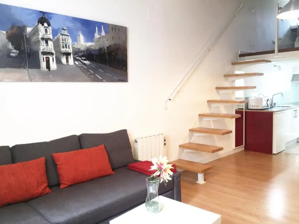 Apartamento atico en Puerta del Sol - photo 11