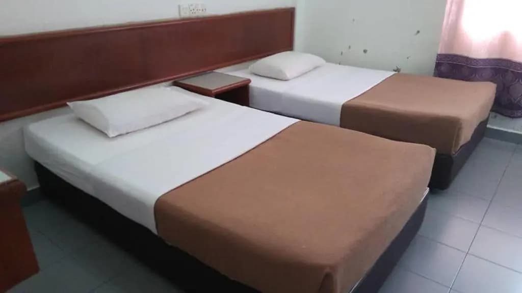 OYO 90739 Dung Fang Hotel - photo 2