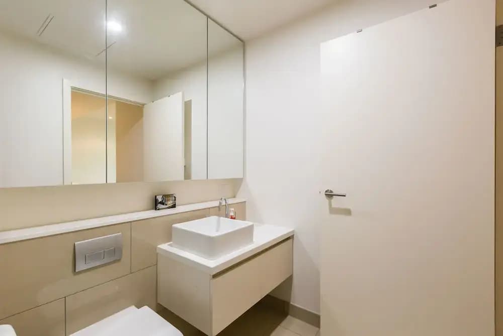MILA, 1BDR Cremorne Apartment - photo 7