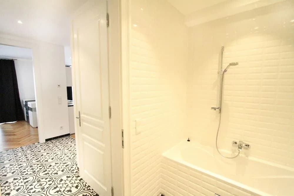 Edelweiss City Apartments State Opera - photo 7