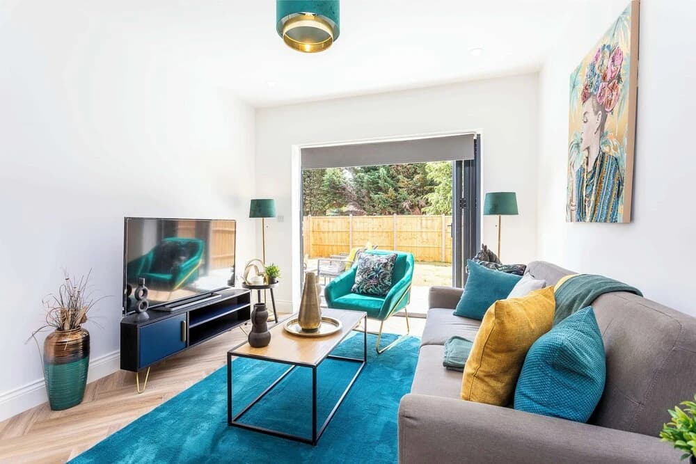 The West London Luxury Apartment - photo 12