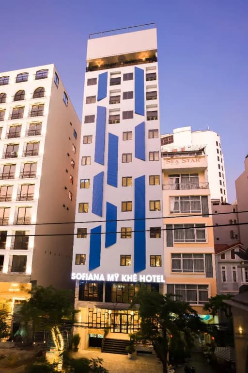 Sofiana My Khe Hotel & Spa - Rooftop Pool Bar - Free 01 Draught Beer and 20-minute Spa per Room - main photo