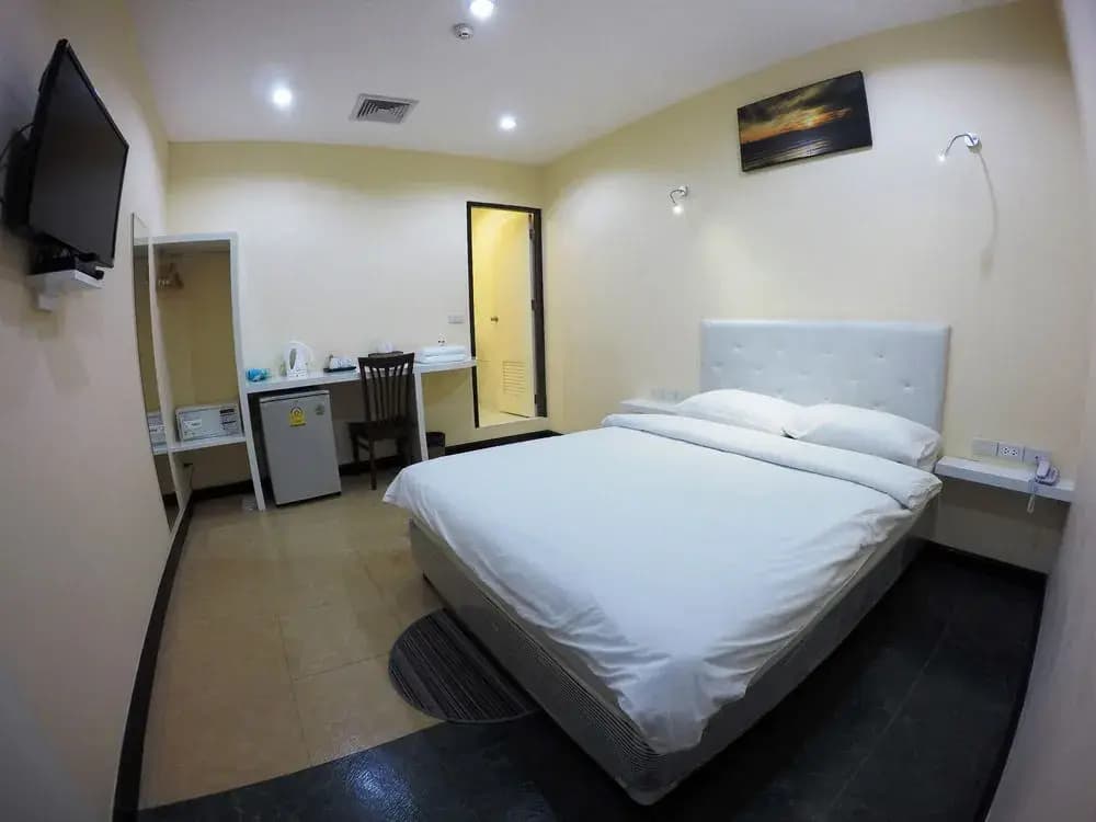 V Place Silom - photo 34