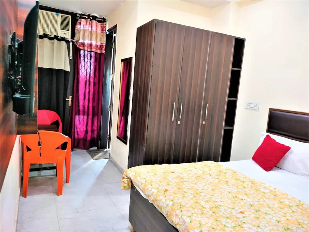 Hotel Star Light Near Nizamuddin Station - photo 3