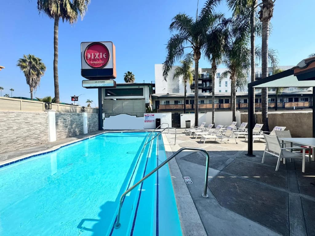 The Dixie Hollywood - photo 11