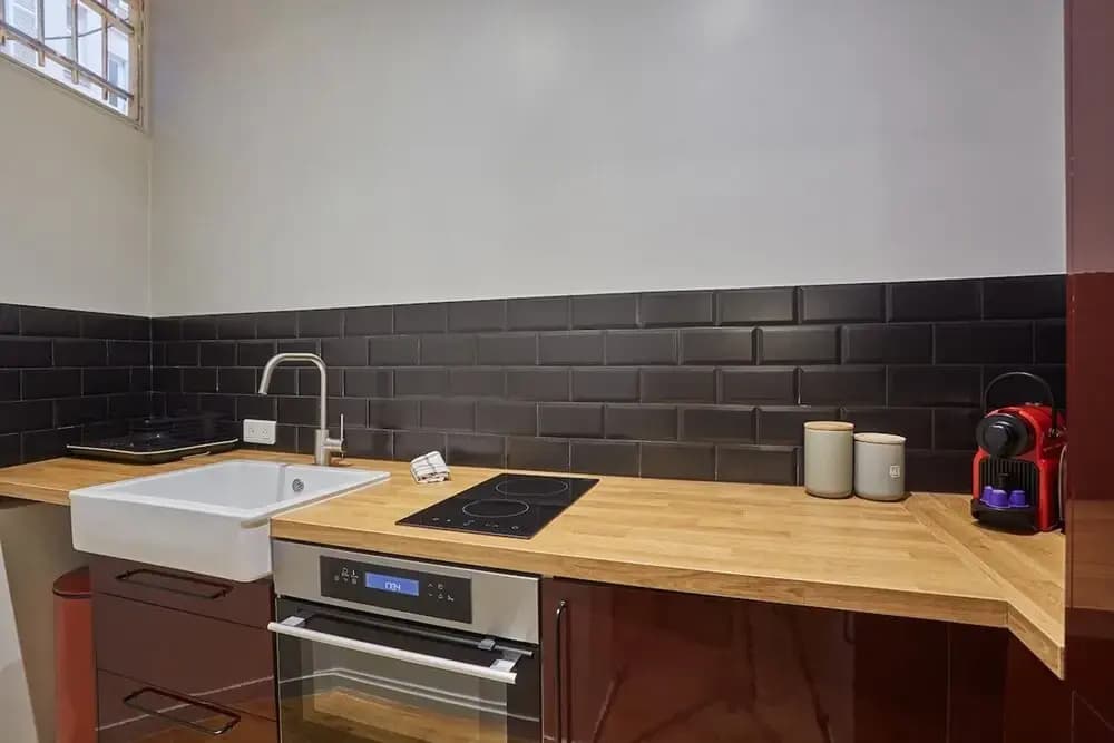 Apartment Located in the Center of Paris - photo 11