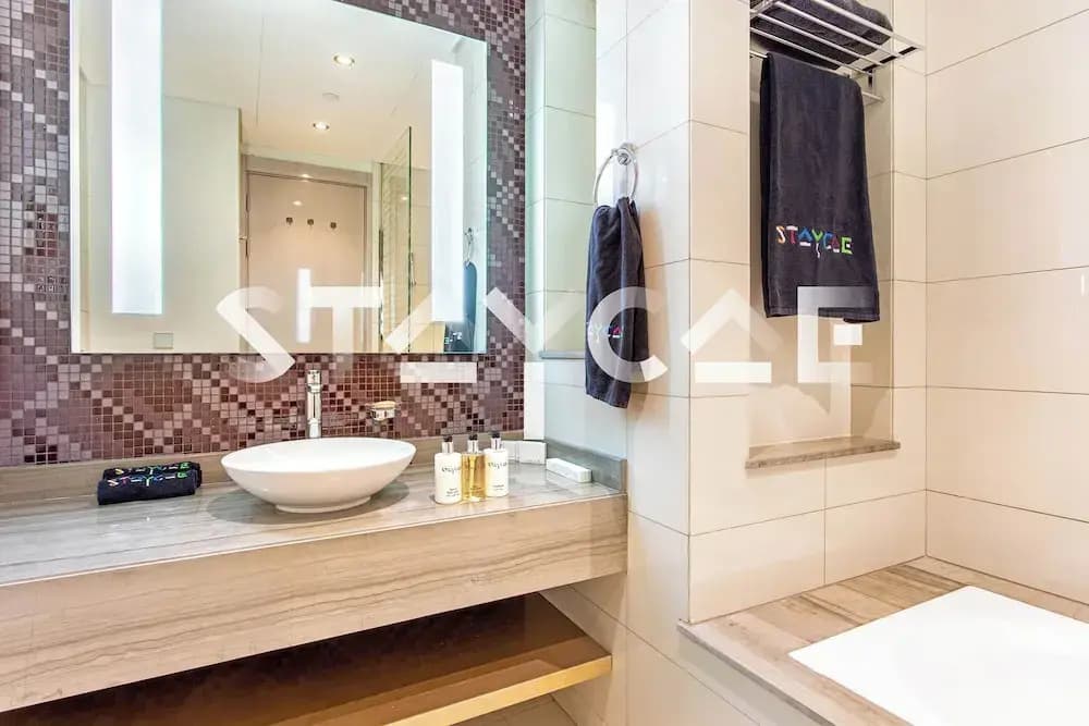 Staycae Holiday Homes - DAMAC Towers - photo 10