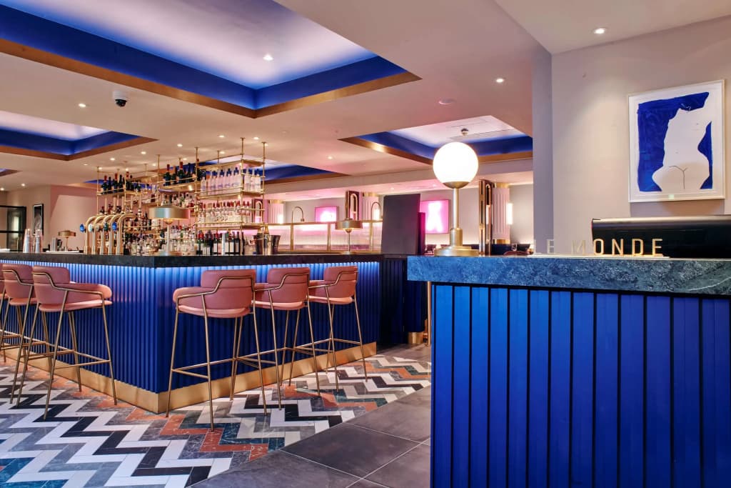 Le Monde Hotel - photo 18