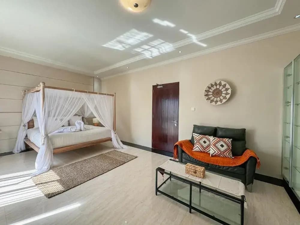 Merdeka Kuta Guesthouse - photo 2
