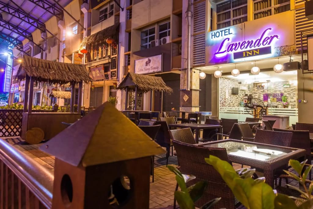 Lavender Inn Permas Jaya - photo 15