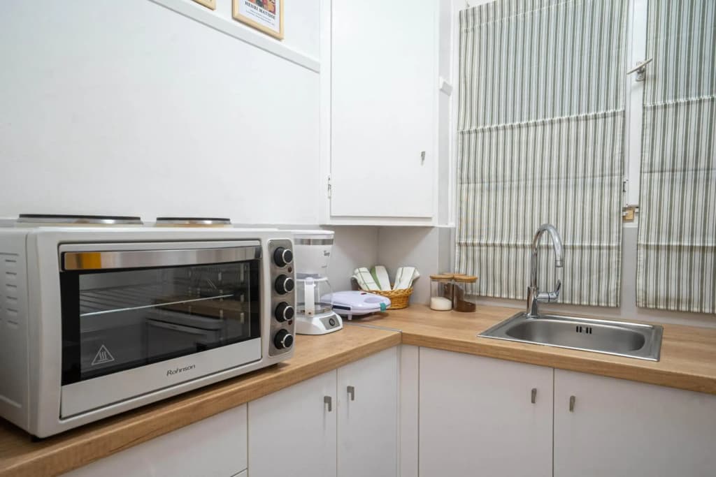 Lovely studio in Likavitos Hill - photo 12