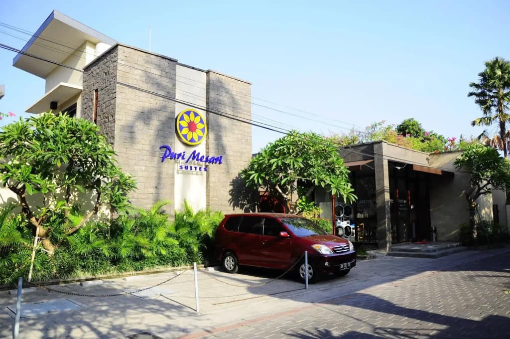 Puri Mesari Suites - photo 1