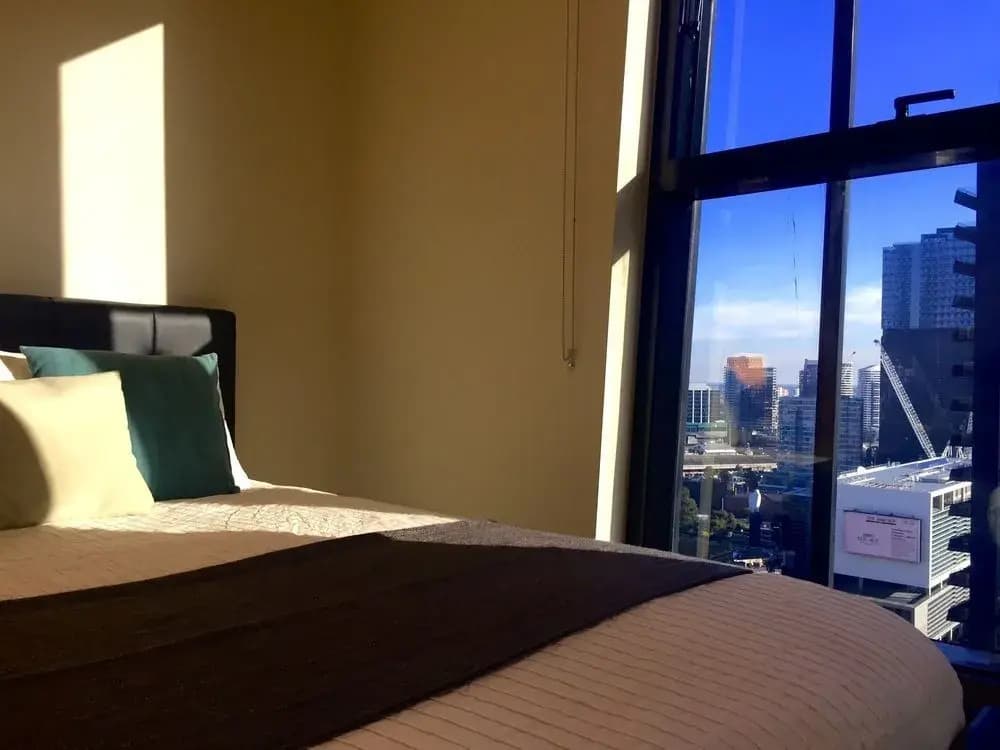 Sunshine Suites Apartment On Collins - photo 2