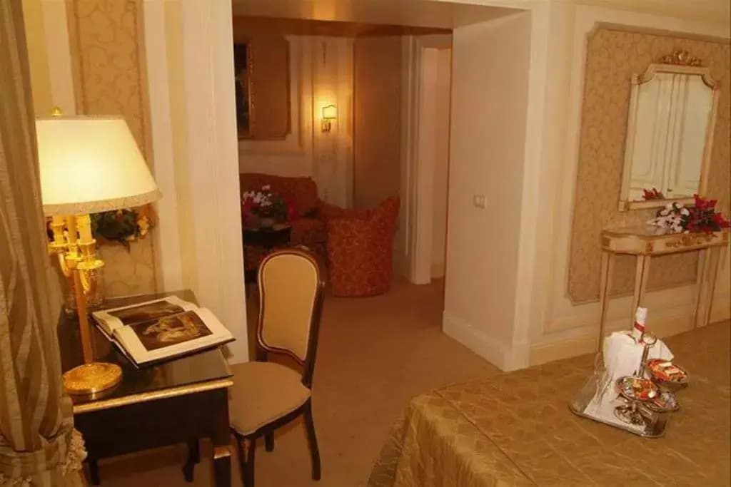 Hotel Champagne Garden - photo 4