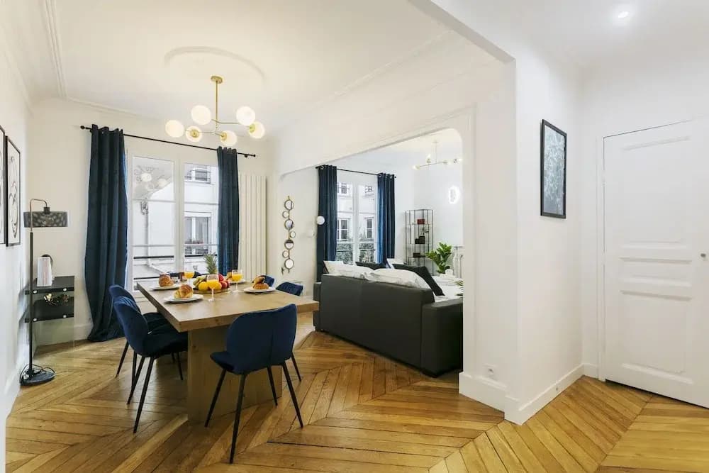 Louvre - Tuileries Gardens Apartment - photo 3