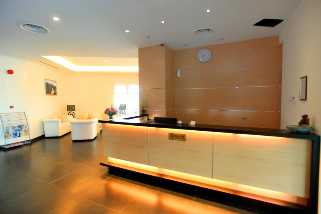 Merdeka Suites Hotel - photo 2