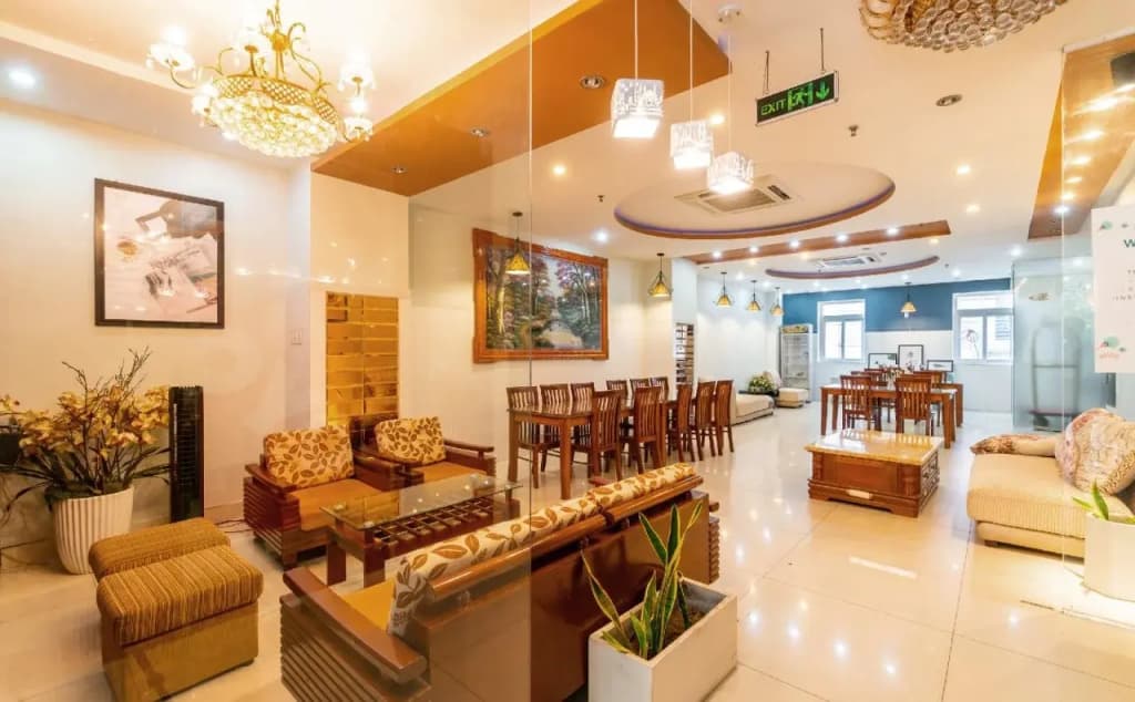 Hoa Binh Hotel - photo 11