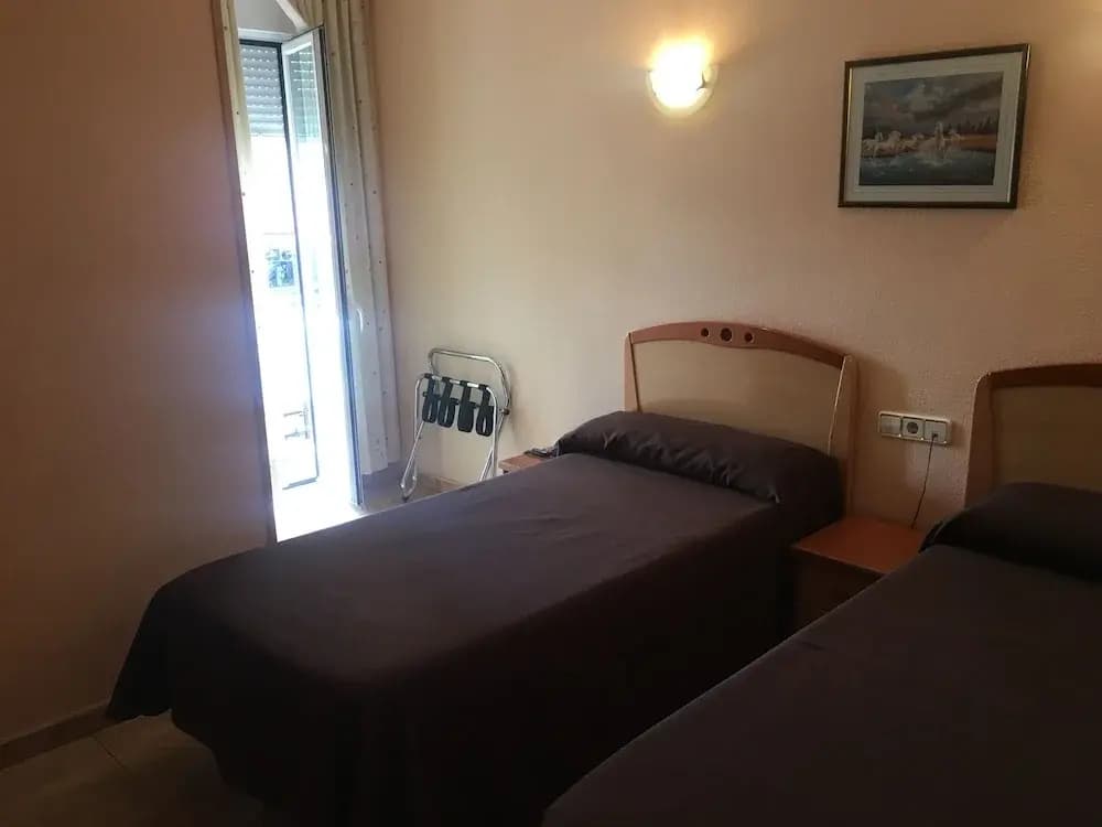 Hostal Los Rosales - photo 3