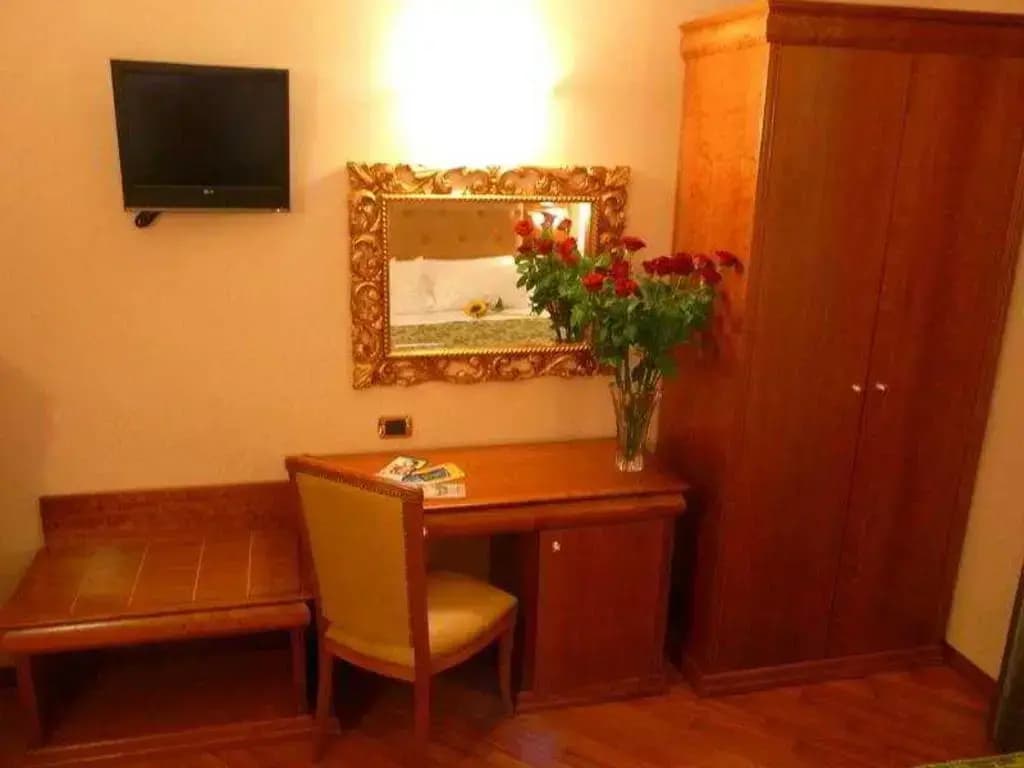 Serena Hotel - photo 12