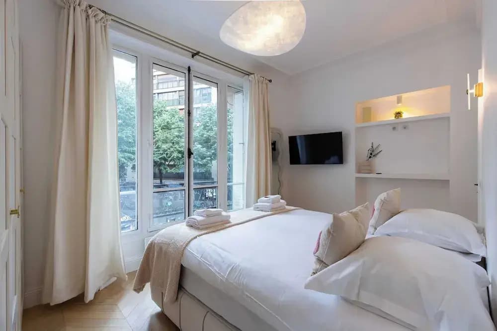 Charming Flat - 2bd/6p - Passy / Eiffel Tower - photo 3