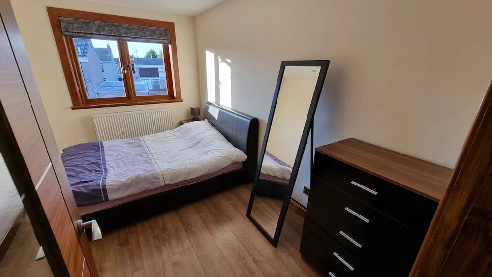 Captivating 1-bed Apartment in Edinburgh - main photo