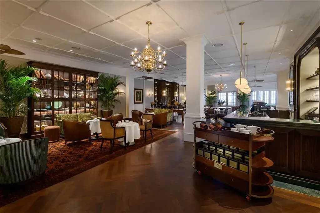 Oriental Hotel - photo 20