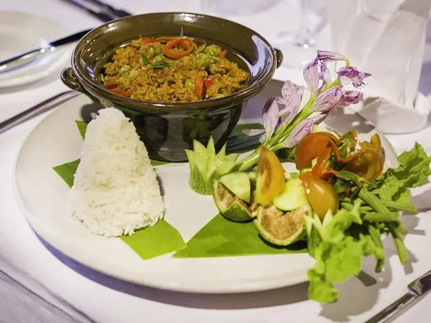 Phum Khmer Angkor Resort - photo 12