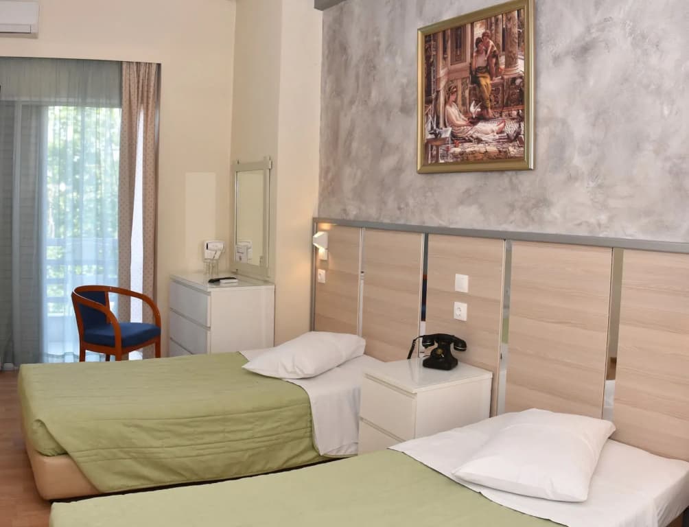 Hotel Socrates - photo 4