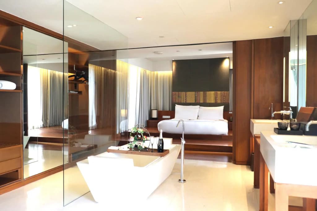 Hansar Bangkok Hotel - photo 7