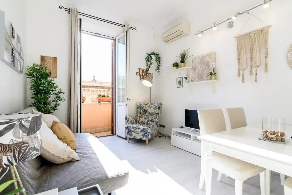 White Napoleone Apartment - photo 5