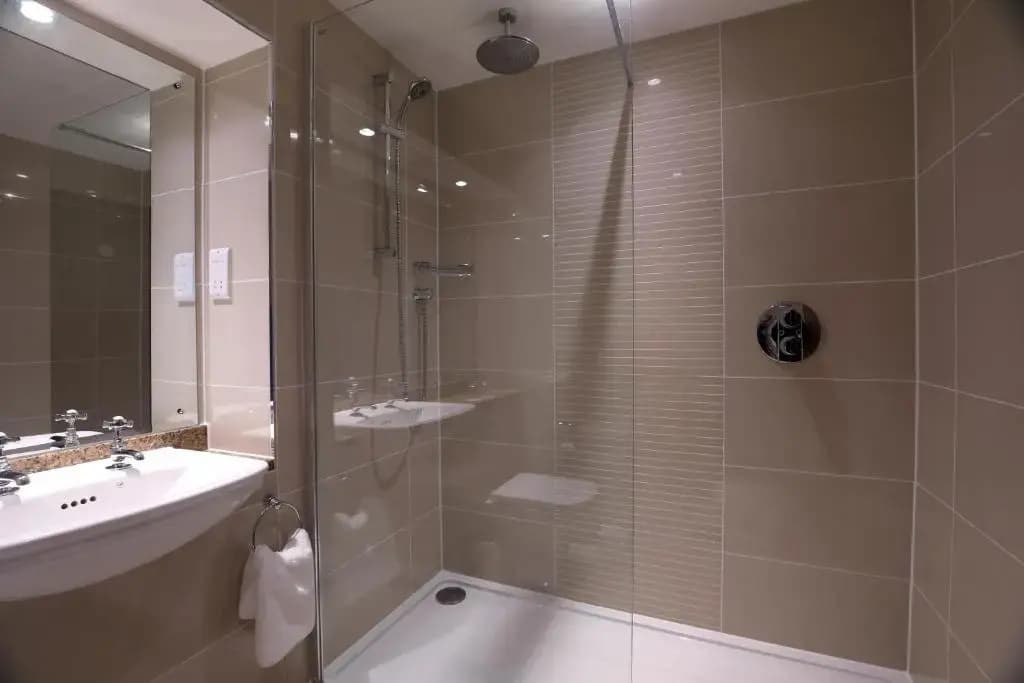 Edinburgh Marriott Hotel Holyrood - photo 7