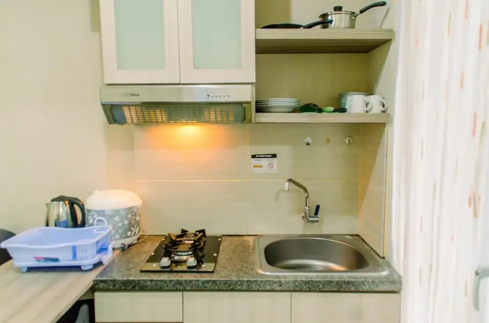 Comfort And Simply 2Br At Green Pramuka City Apartment - photo 13