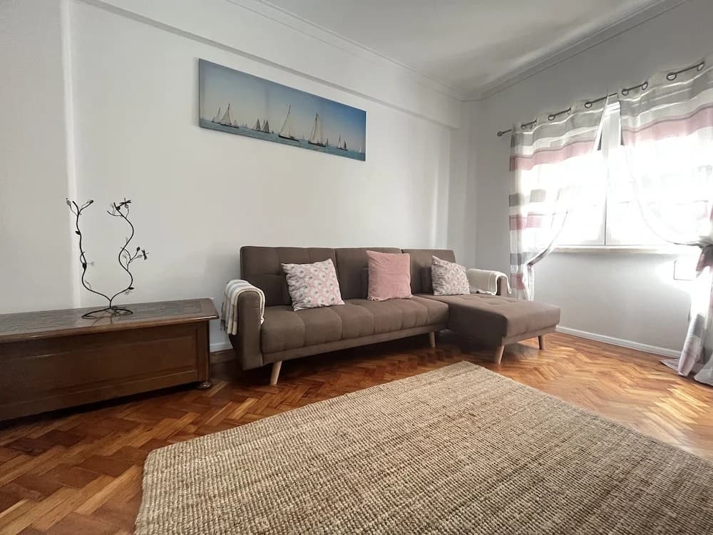 27 92 Campolide Apartment - photo 4