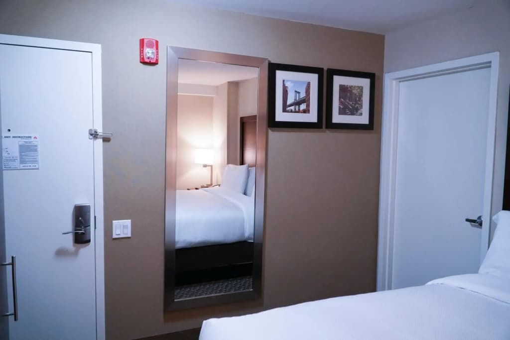 Hotel Mint JFK Airport - photo 5