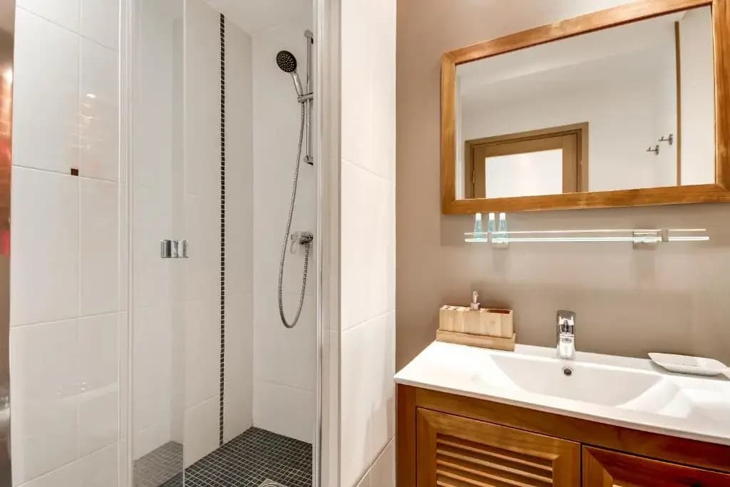 Just Renovated 138m2 On The Seine - photo 9