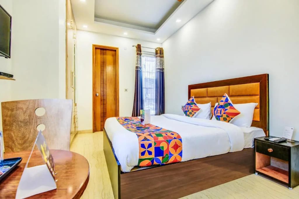 Fabhotel Floyd - photo 10