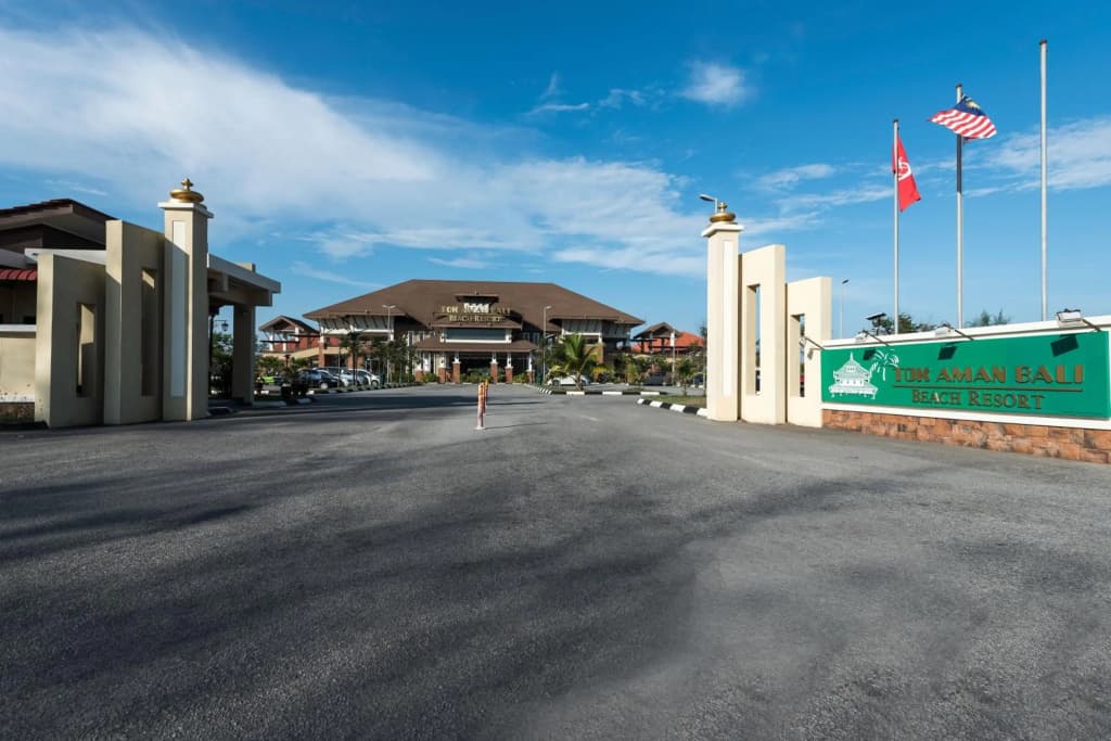 Tok Aman Bali Beach Resort @ Beachfront - photo 41