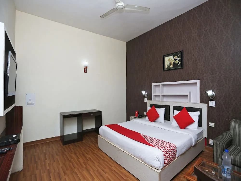 OYO 14908 Chirag Residency - photo 6