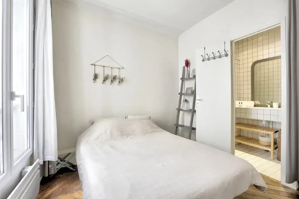 Classy and Cosy 1-bedroom Ensuite, 2min Walk From Cadet Metro - photo 6