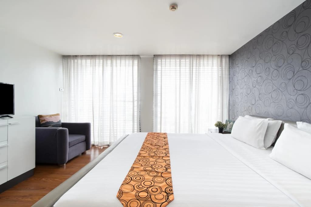 Lily Hotel Bangkok - photo 36