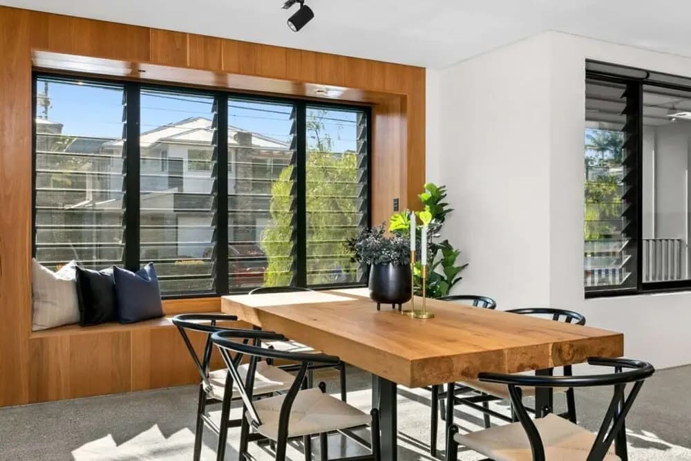 Impeccable 3-bed Home Near the Beach - photo 4