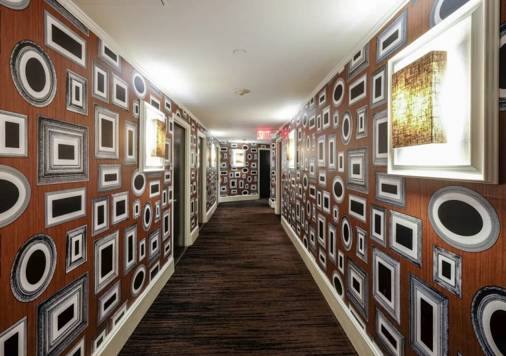 Empire Hotel - photo 13